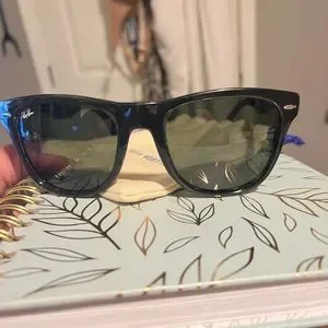 Ray-Ban | Accessories | Rayban Trifold Sunglasses | Poshmark display picture 1